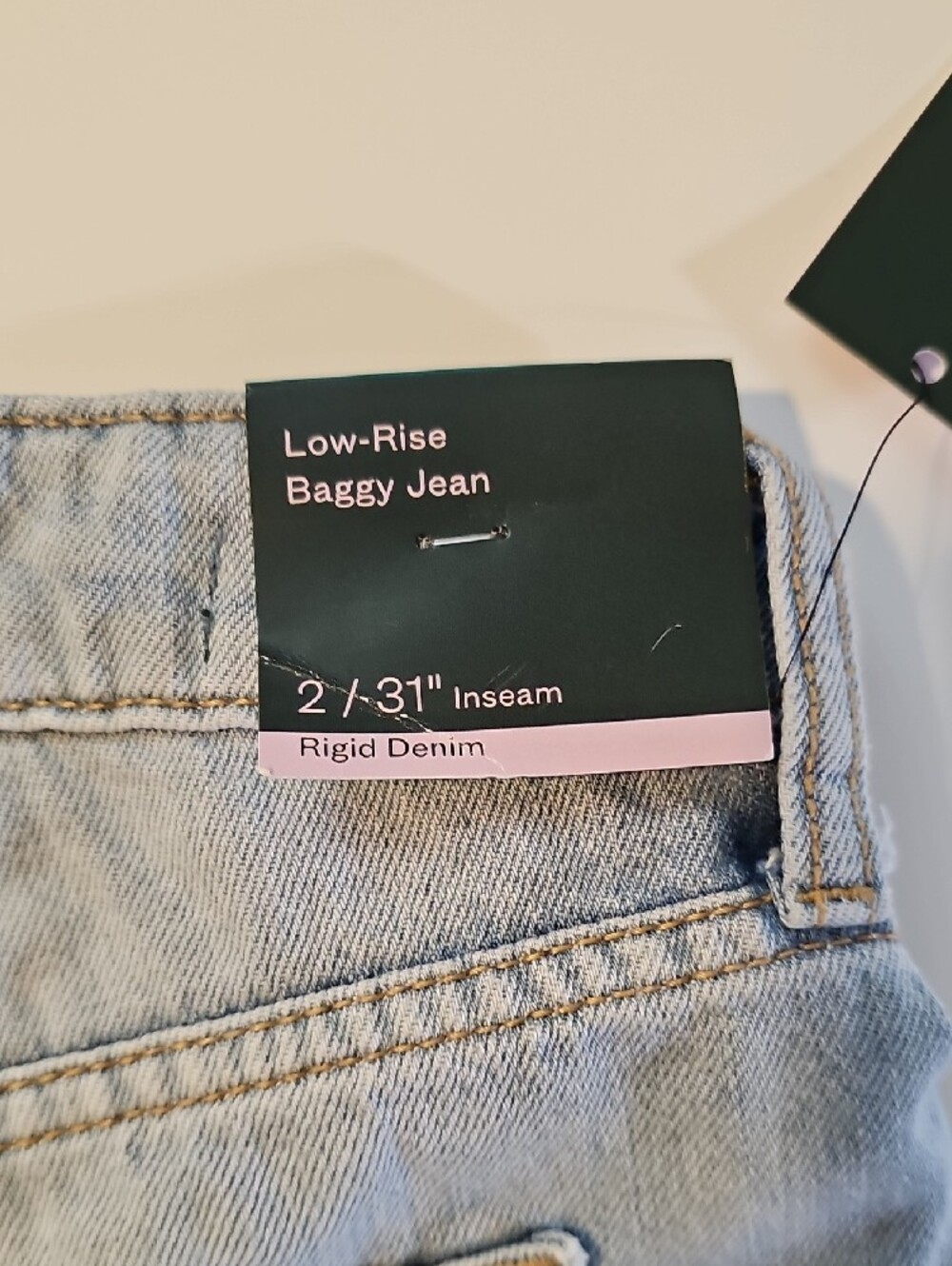 Wild Fable Women's Size 2 Low-Rise Baggy Jeans - Picture 6 of 7